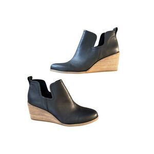 Toms Kallie Womens Black Leather Slip On Cut Out Ankle Wedge Boots Size 11